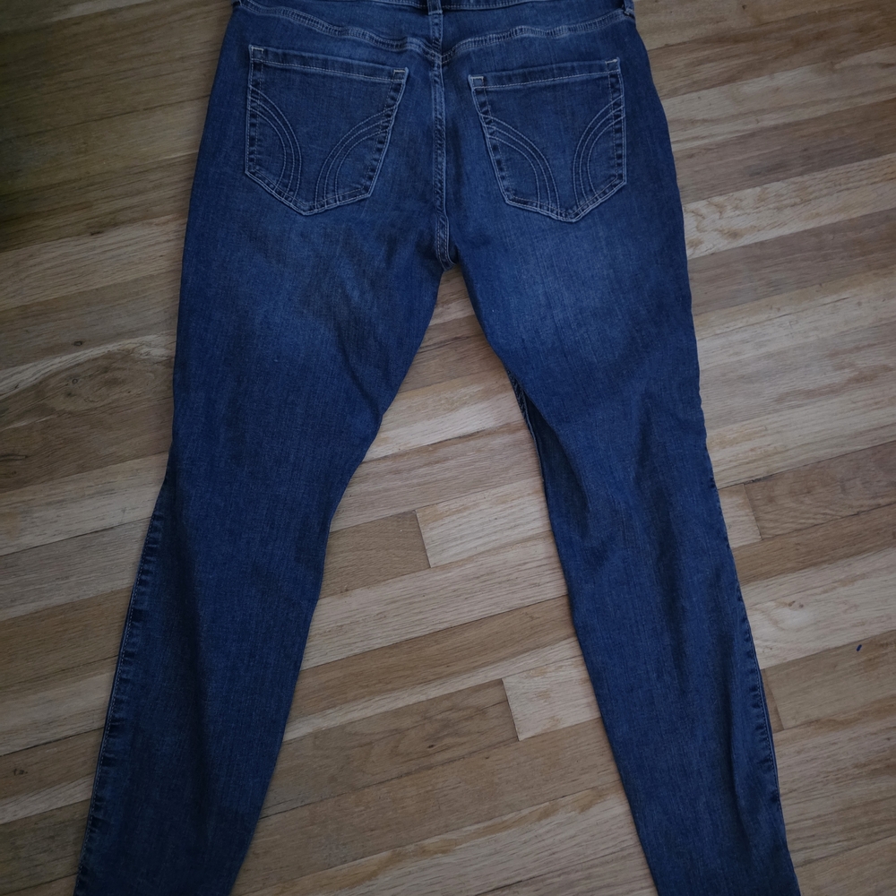 Hollister High-Rise Ripped Dark Wash Super Skinny Jeans - Picture 4 of 6